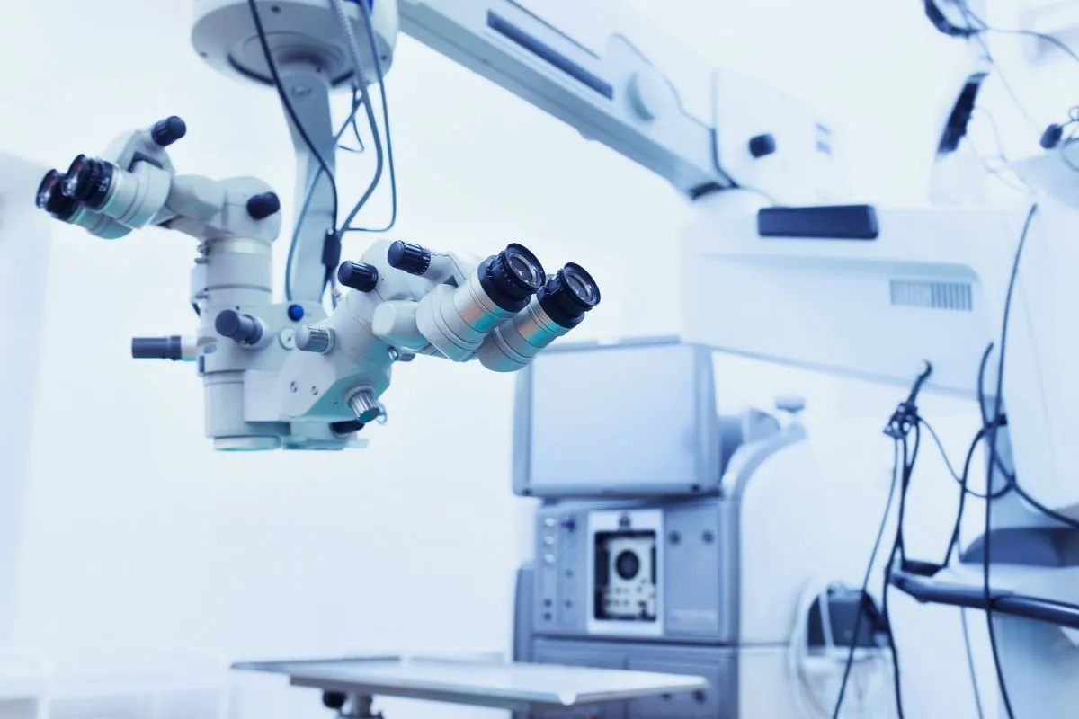Surgical microscope used during cataract procedures